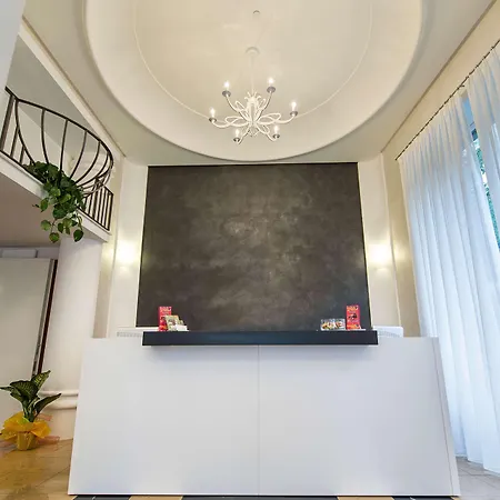 Hotel Artemisia Palace