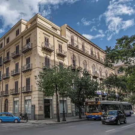 Artemisia Palace 4*